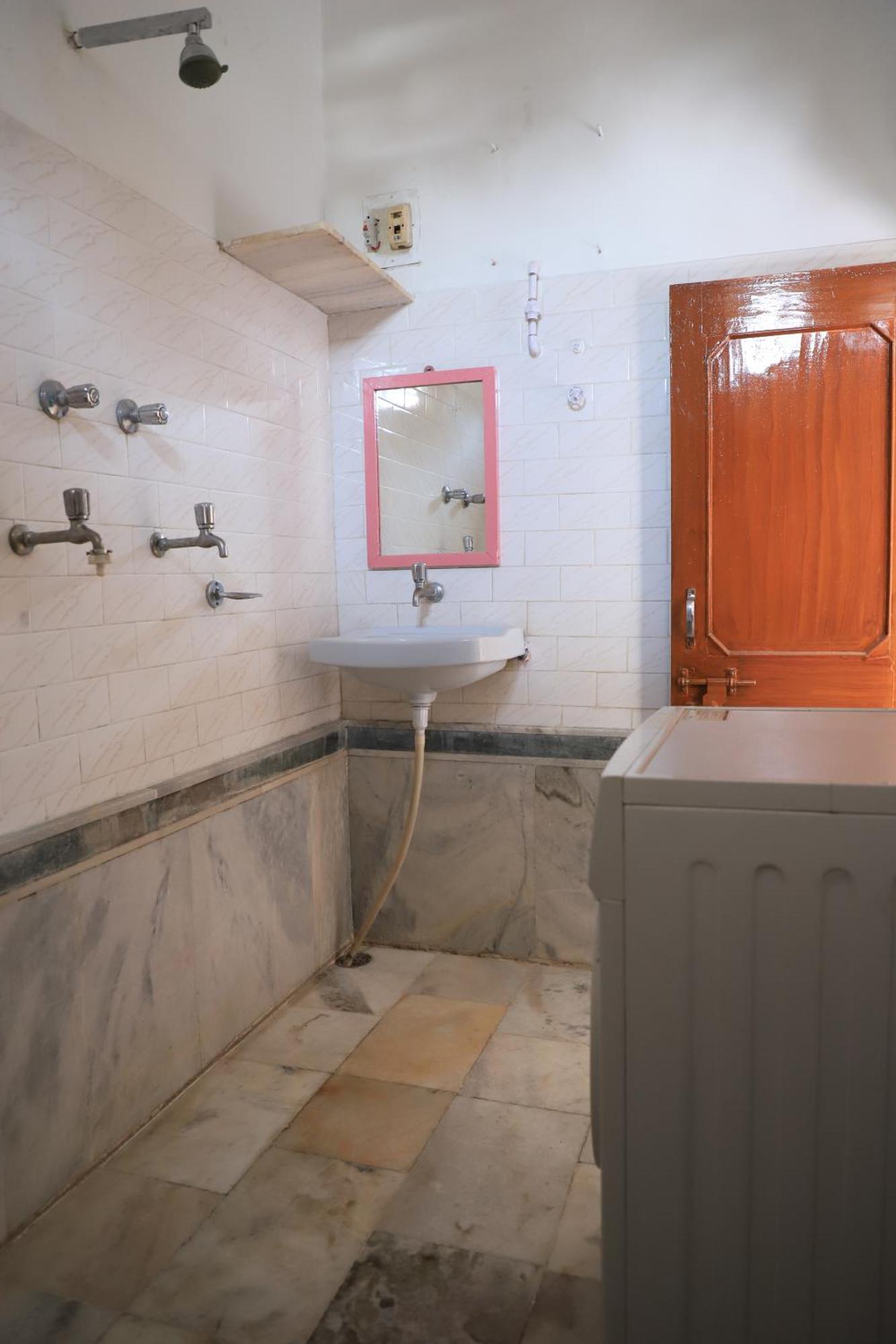 The Brahma Space Pushkar Kamer foto